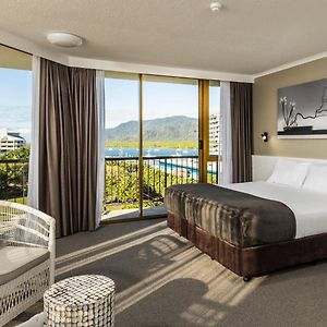 Superior King Suite